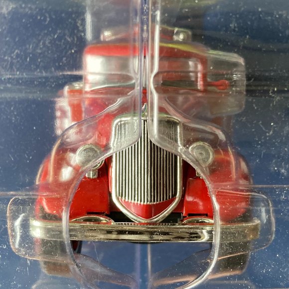 Authentic Texaco 1939 Studebaker Tanker Bank - Picture 5 of 8